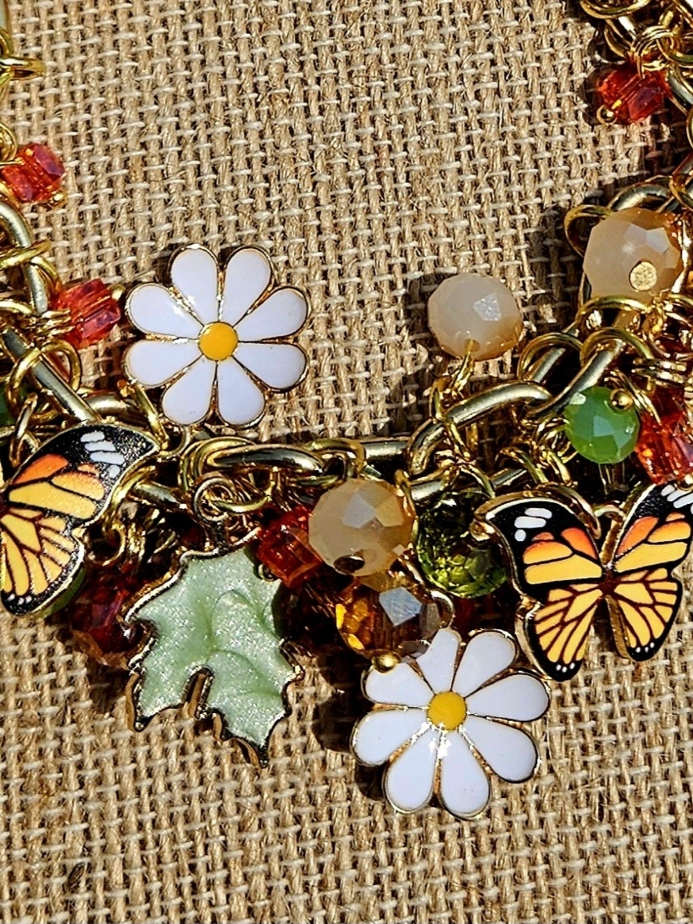 Gold Floral, Dragonfly & Butterfly Charm Bracelet - White Daisy, Green Leaf OOAK - Picture 2 of 14